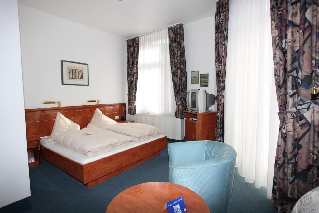 Hotel Garni Haus Hindenburg ケーニッヒスヴィンター 部屋 写真